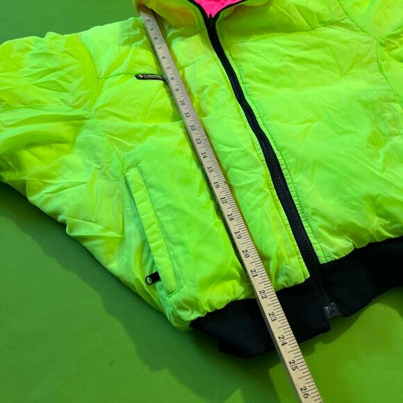 Small 80s Columbia Hot Pink Fluorescent Reversible Down Filled Coat Jacket - Picture 6 of 6